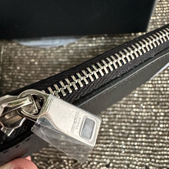 NWT Saint Laurent Grain de Poudre Leather Zip Card Holder full inclusion - Picture 9 of 11
